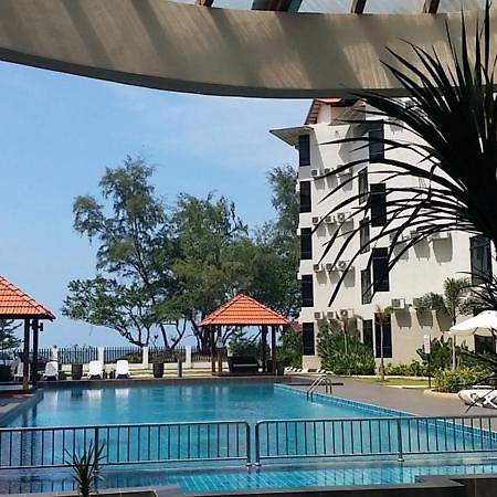 Samsuria Beach Resort & Residence Cherating Bagian luar foto