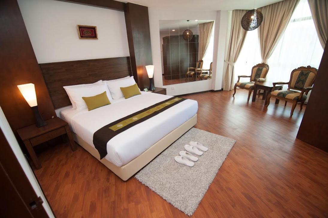 Samsuria Beach Resort & Residence Cherating Bagian luar foto